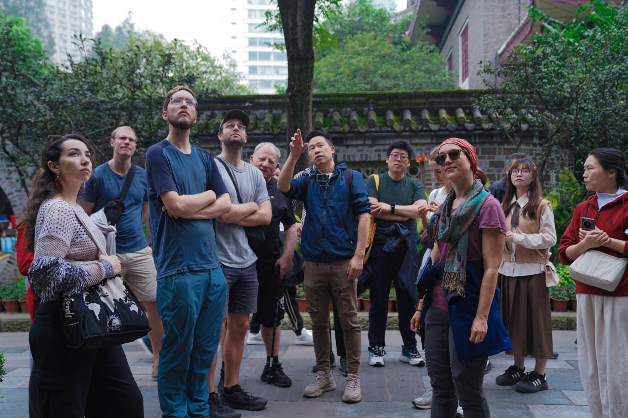 Chengdu Mix Hostel Courtyard Poshpacker Exterior foto